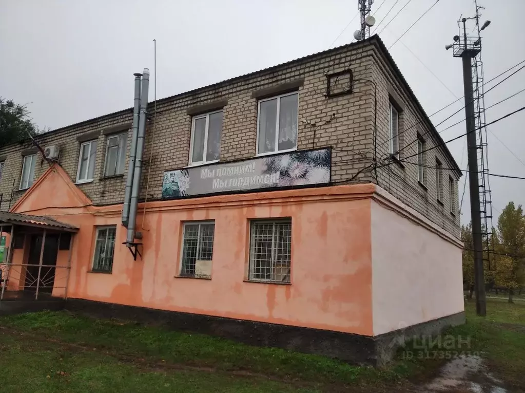 Помещение свободного назначения в Саратовская область, Самойловский ... - Фото 1