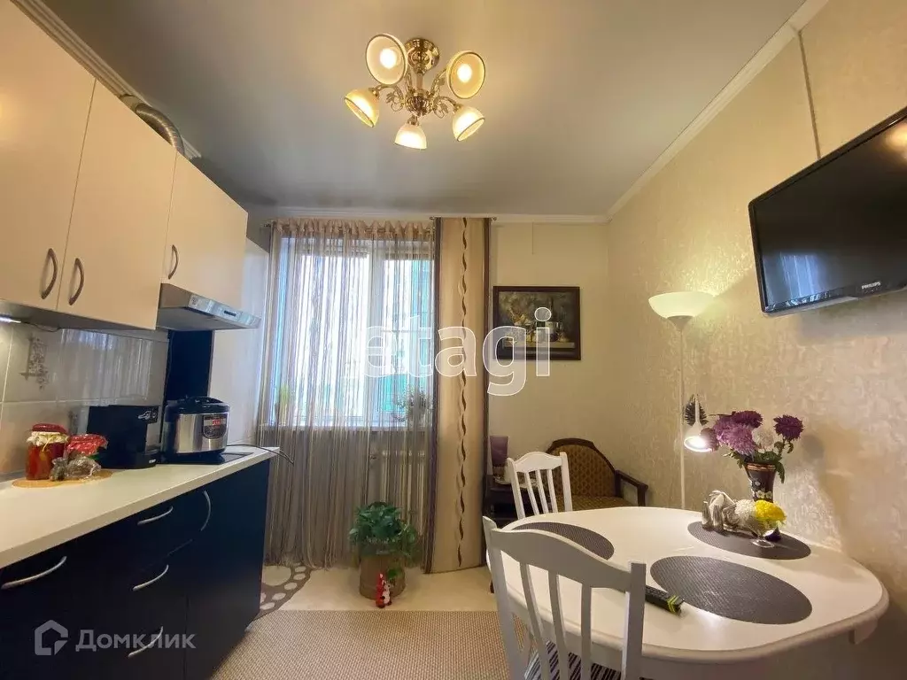 Продаётся 1-к квартира, 60 м - Фото 0