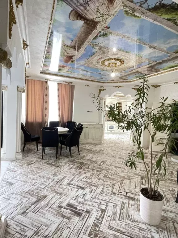 2-к кв. Карачаево-Черкесия, Черкесск Кузнечный пер., 4 (100.0 м) - Фото 0