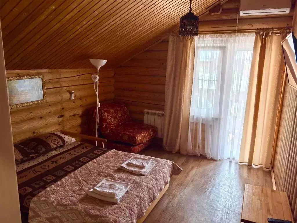 Дом в Краснодарский край, Геленджик Средняя ул., 1 (85 м) - Фото 0