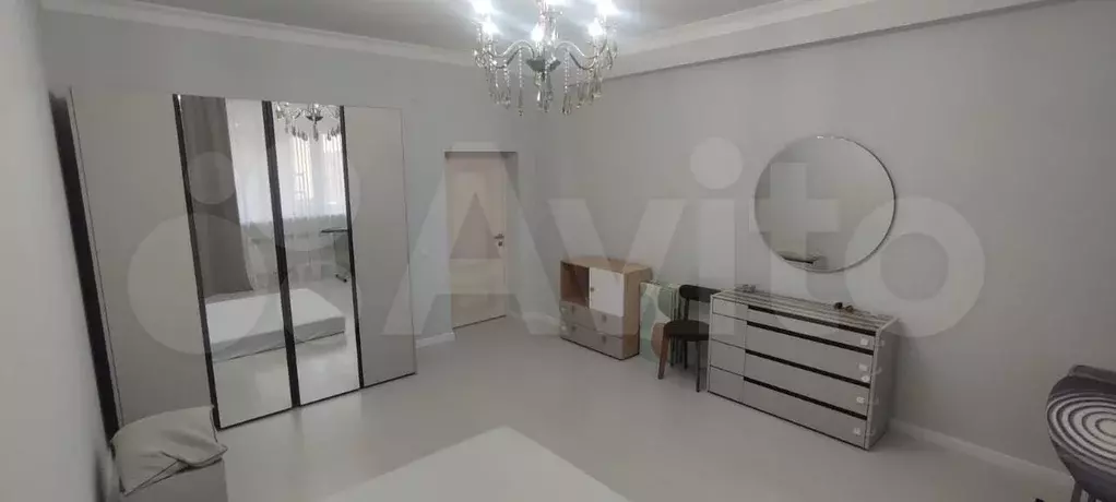 2-к. квартира, 60 м, 8/10 эт. - Фото 1