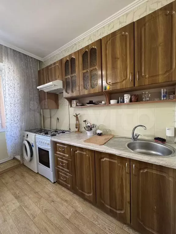 1-к. квартира, 40 м, 7/9 эт. - Фото 0