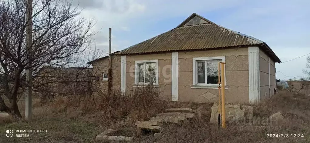 Дом в Крым, Красноперекопский район, Воинское с/пос, с. Источное ул. ... - Фото 0