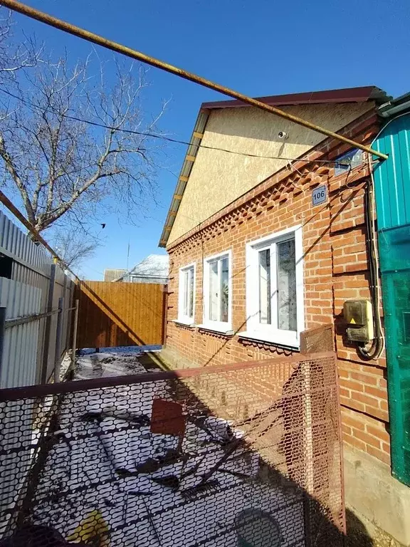 Дом в Краснодарский край, Тимашевский район, Днепровское с/пос, ... - Фото 1