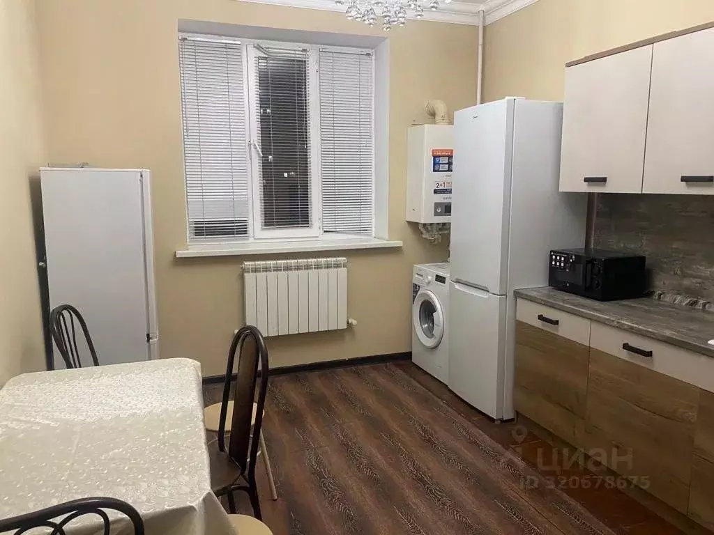 2-к кв. Дагестан, Дербент ул. Тахо-Годи, 9 (80.0 м) - Фото 1