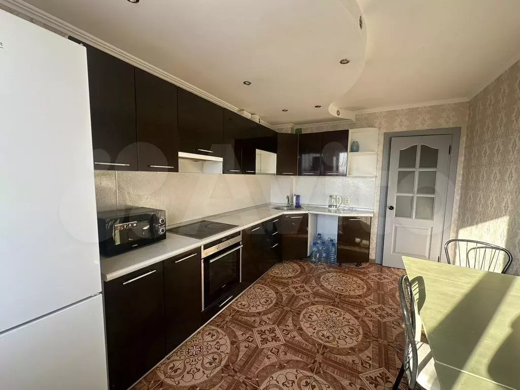 2-к. квартира, 65 м, 9/10 эт. - Фото 0