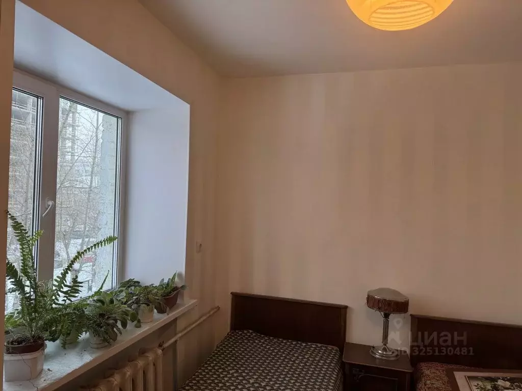 2-к кв. Свердловская область, Екатеринбург ул. Военная, 13 (40.1 м) - Фото 2