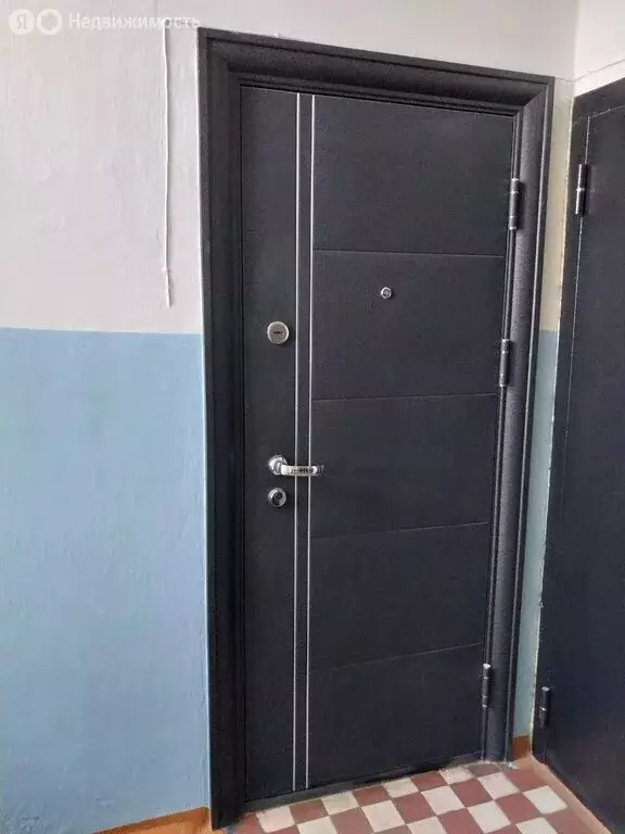 3-комнатная квартира: Зима, Ангарская улица, 1 (54.7 м) - Фото 0