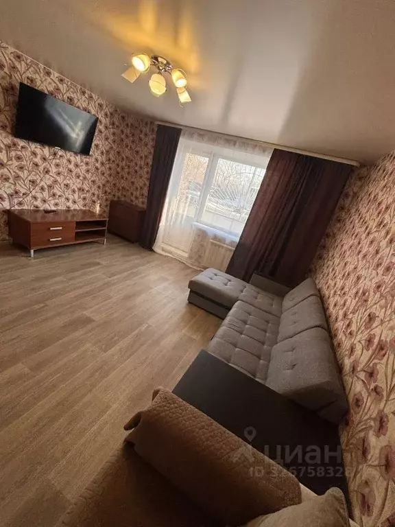 2-к кв. Хакасия, Абакан ул. Комарова, 20 (56.0 м) - Фото 1