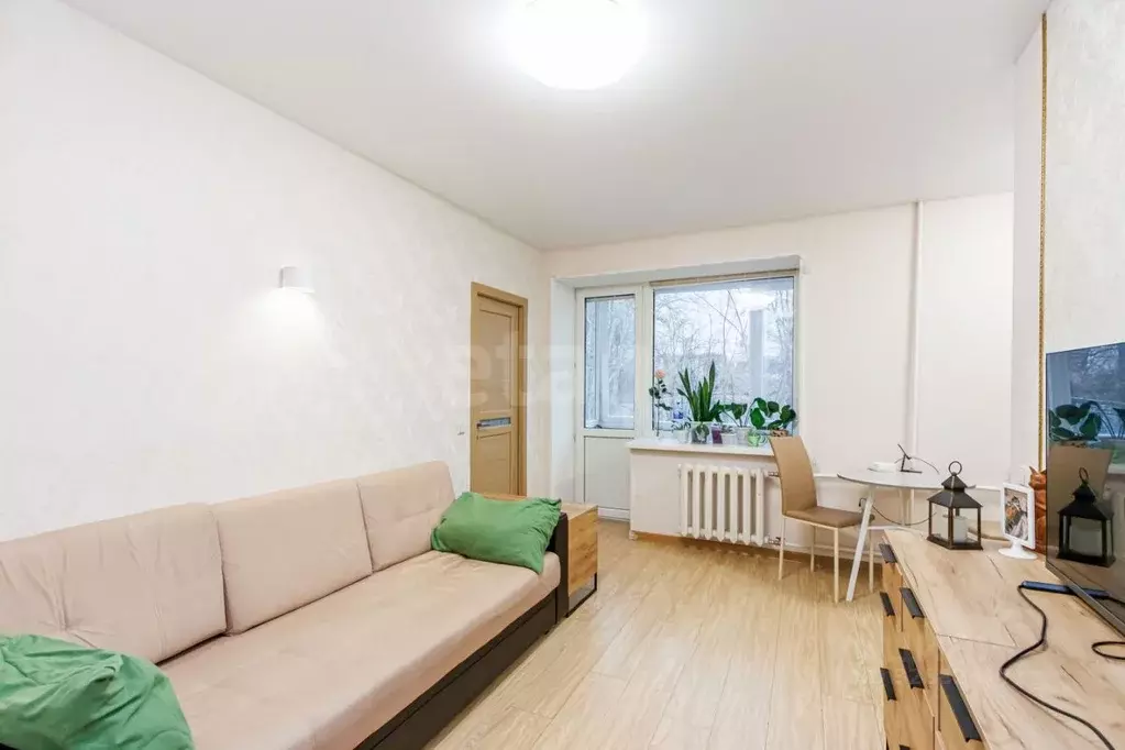 2-к кв. Тюменская область, Тюмень ул. Мира, 33 (41.9 м) - Фото 1