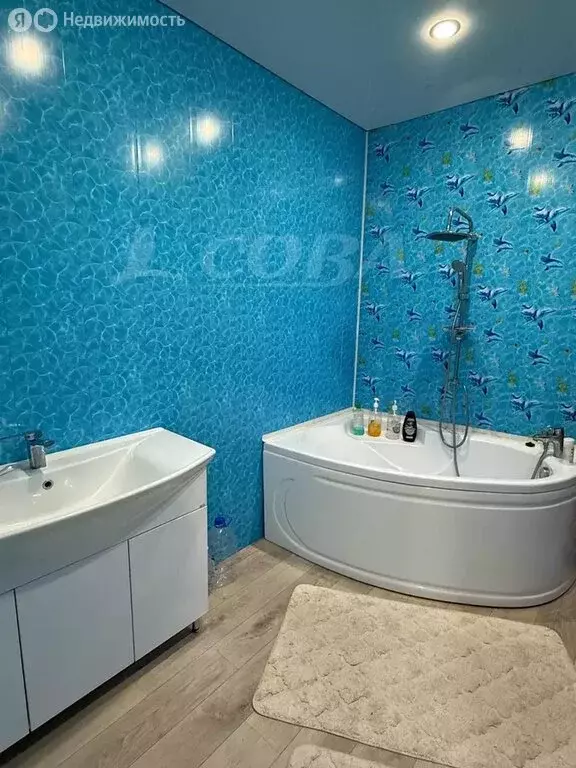 Дом в Тюменская область, село Исетское (170 м) - Фото 0