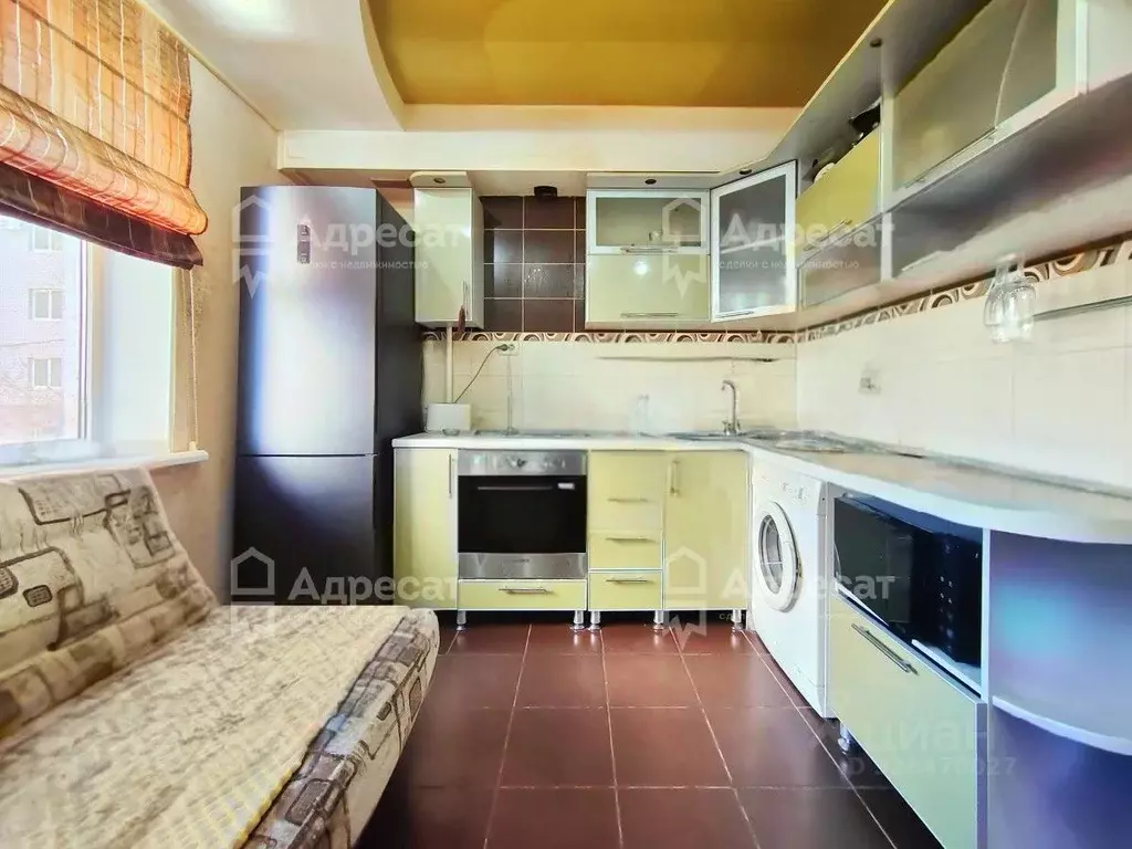 3-к кв. Волгоградская область, Волгоград ул. Рыкачева, 22 (66.5 м) - Фото 0