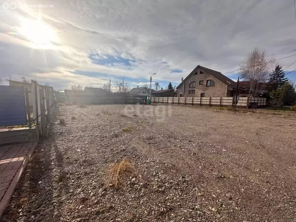 Участок в село Боград, Центральная улица (4.7 м) - Фото 1
