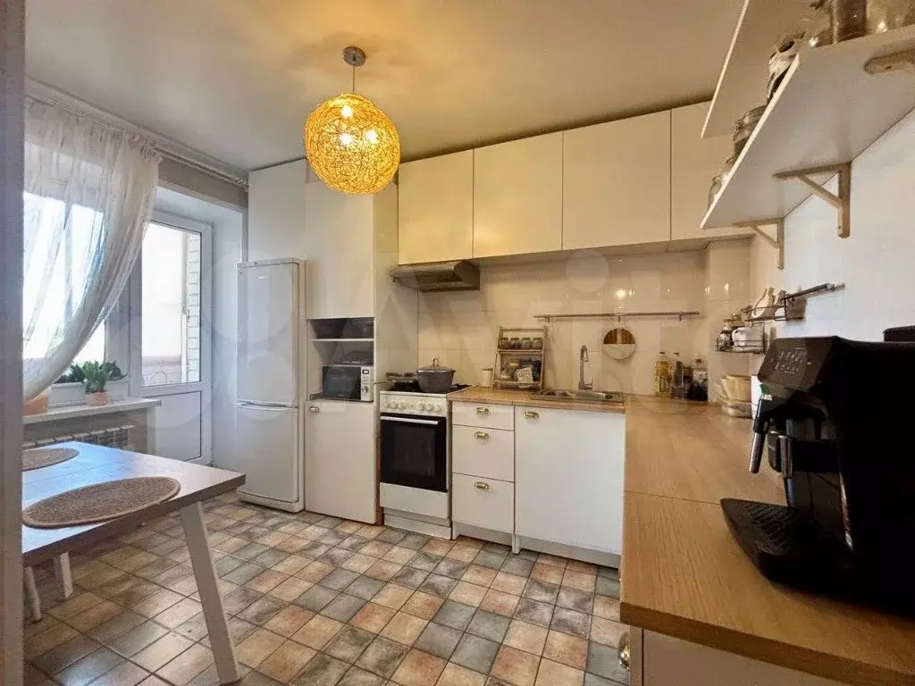 3-к. квартира, 71,9 м, 2/4 эт. - Фото 1