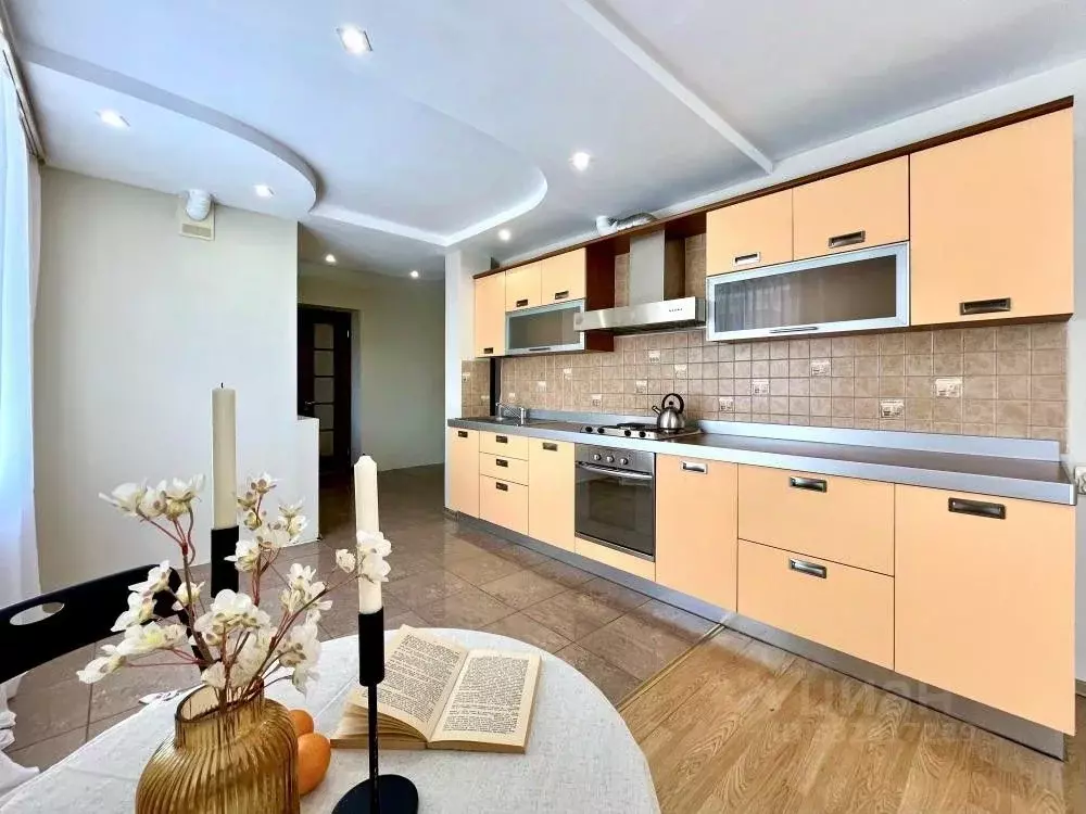 3-к кв. Иркутская область, Иркутск ул. Розы Люксембург, 120 (90.0 м) - Фото 1