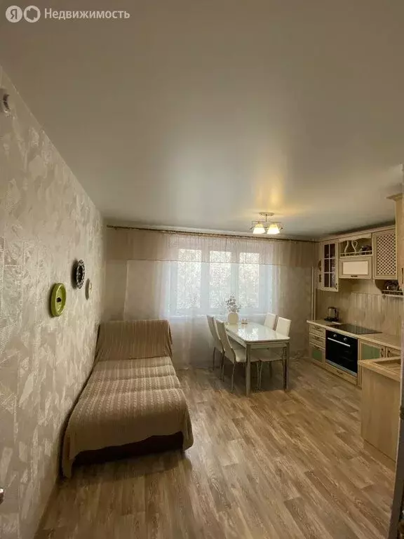 2-комнатная квартира: Челябинск, улица Бейвеля, 77 (65.4 м) - Фото 1