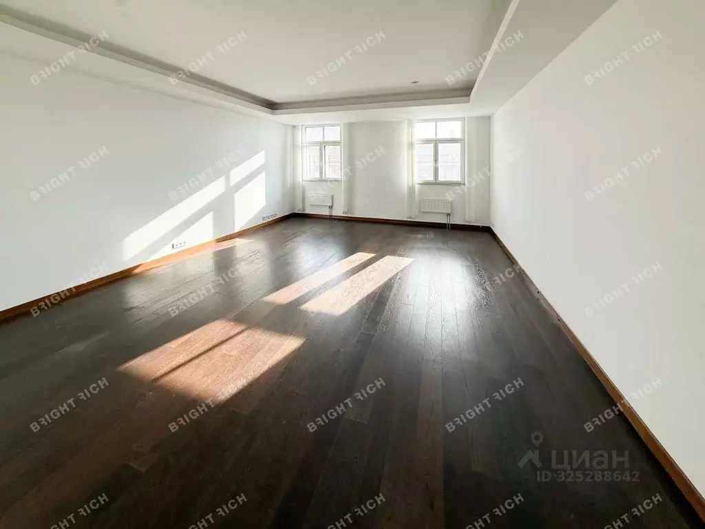 Офис в Санкт-Петербург Невский просп., 68а (445 м) - Фото 0