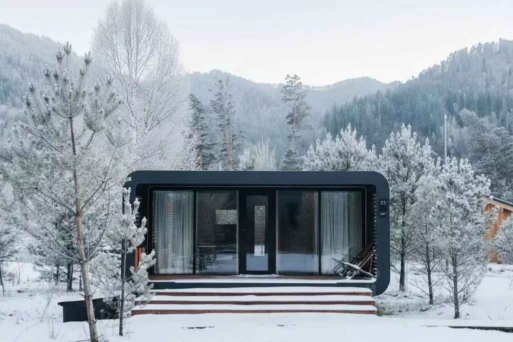 Дом в Алтай, Чемальский район Чемальский тракт, 10 км, 1/1 (24 м) - Фото 1