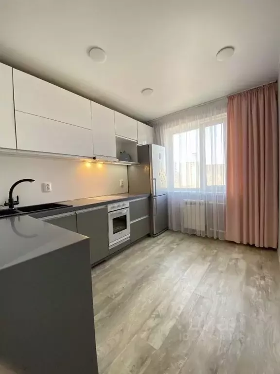 3-к кв. Хабаровский край, Хабаровск ул. Шеронова, 7 (68.4 м) - Фото 0
