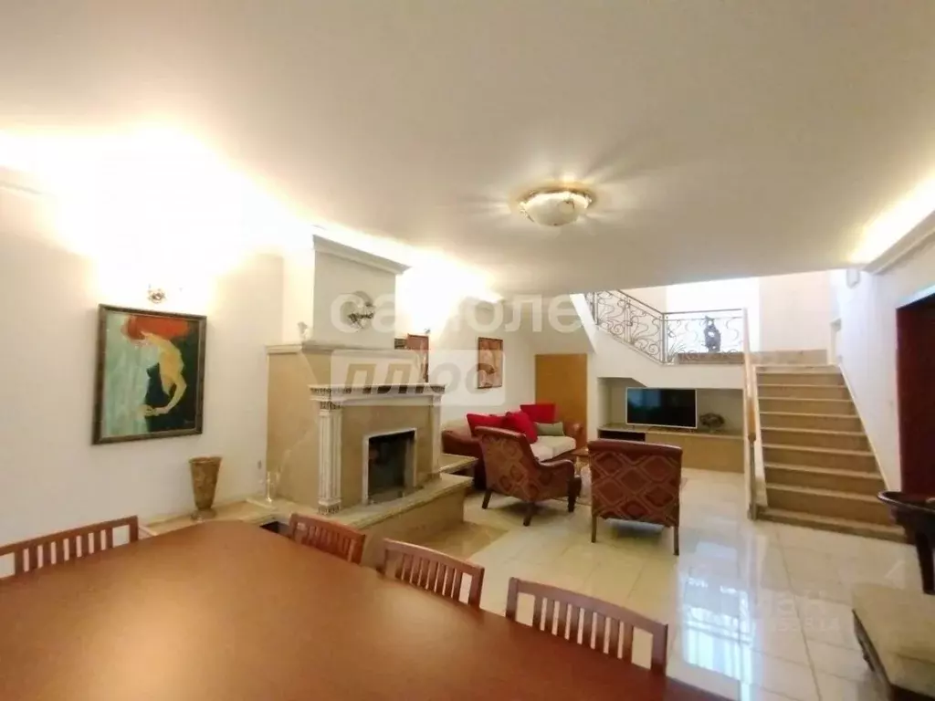 Дом в Московская область, Красногорск городской округ, с. Ильинское ... - Фото 1