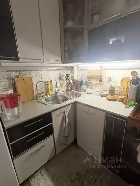 3-к кв. Татарстан, Альметьевск ул. Радищева, 2 (56.8 м) - Фото 1