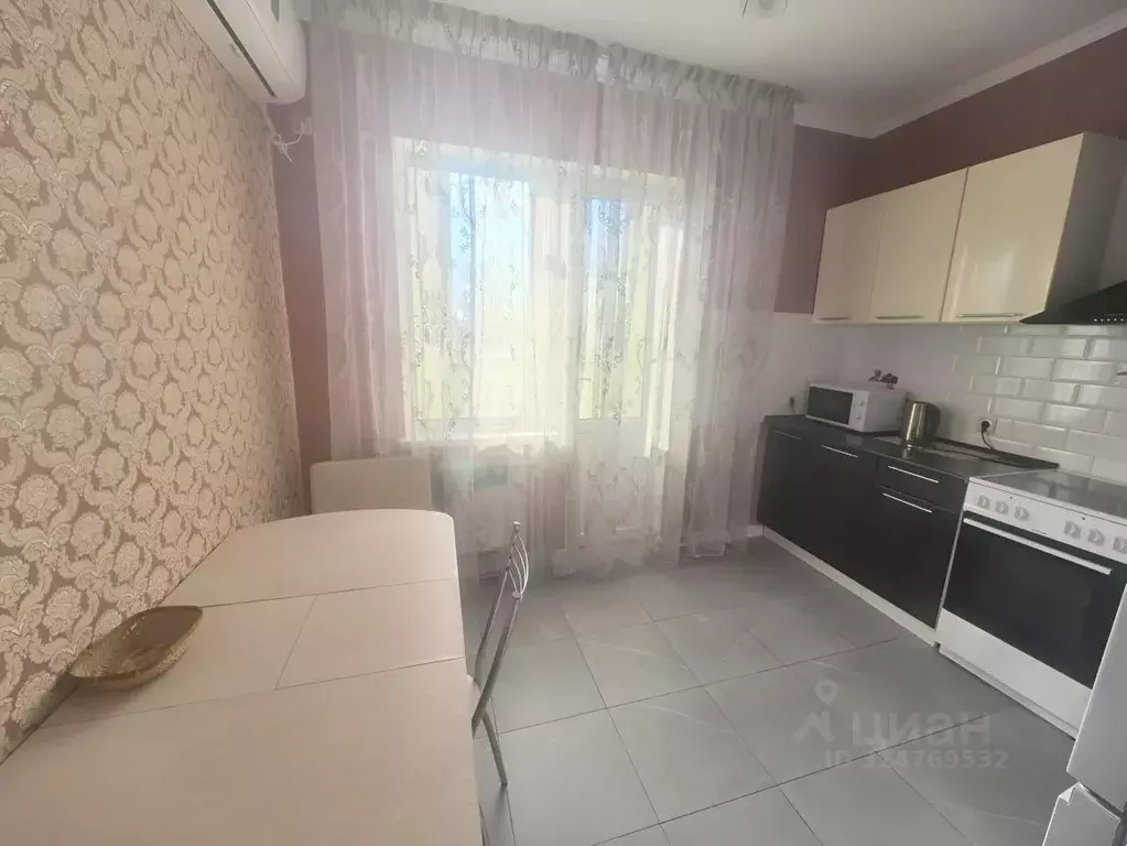 2-к кв. Краснодарский край, Новороссийск ул. Куникова, 20А (62.4 м) - Фото 2