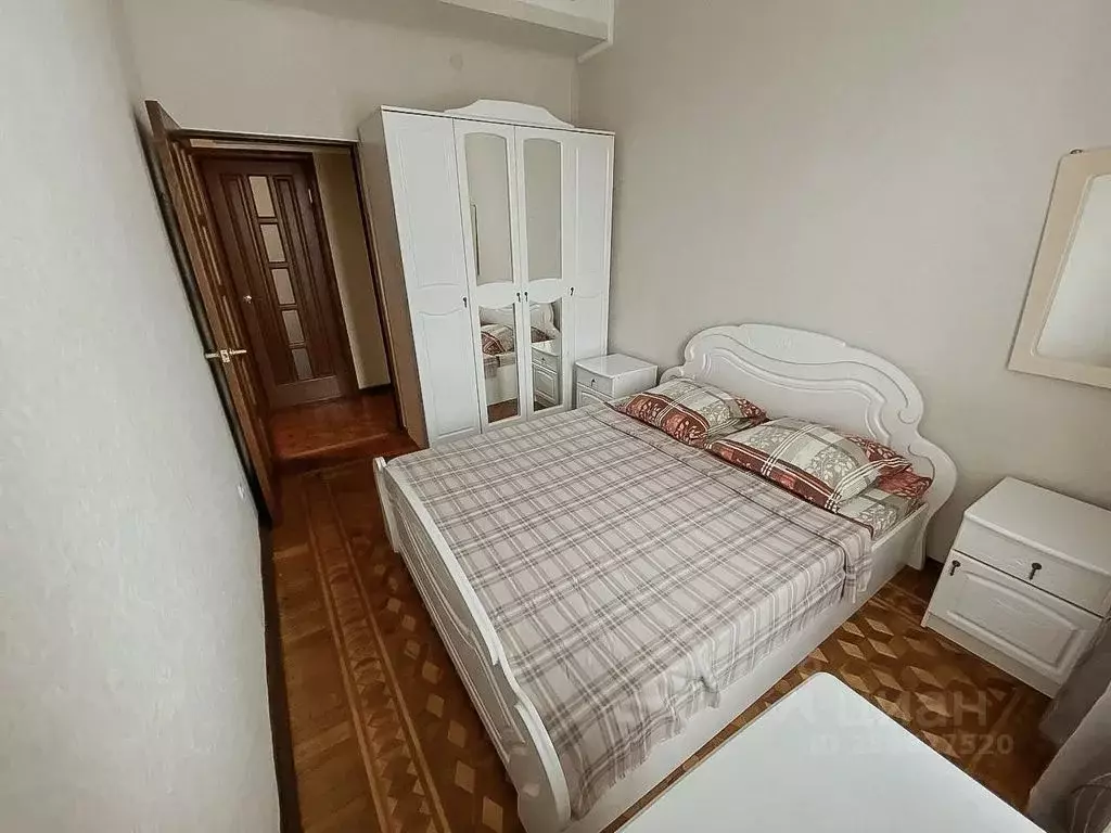 3-к кв. Астраханская область, Астрахань пл. Имени Ленина, 12 (78.0 м) - Фото 0