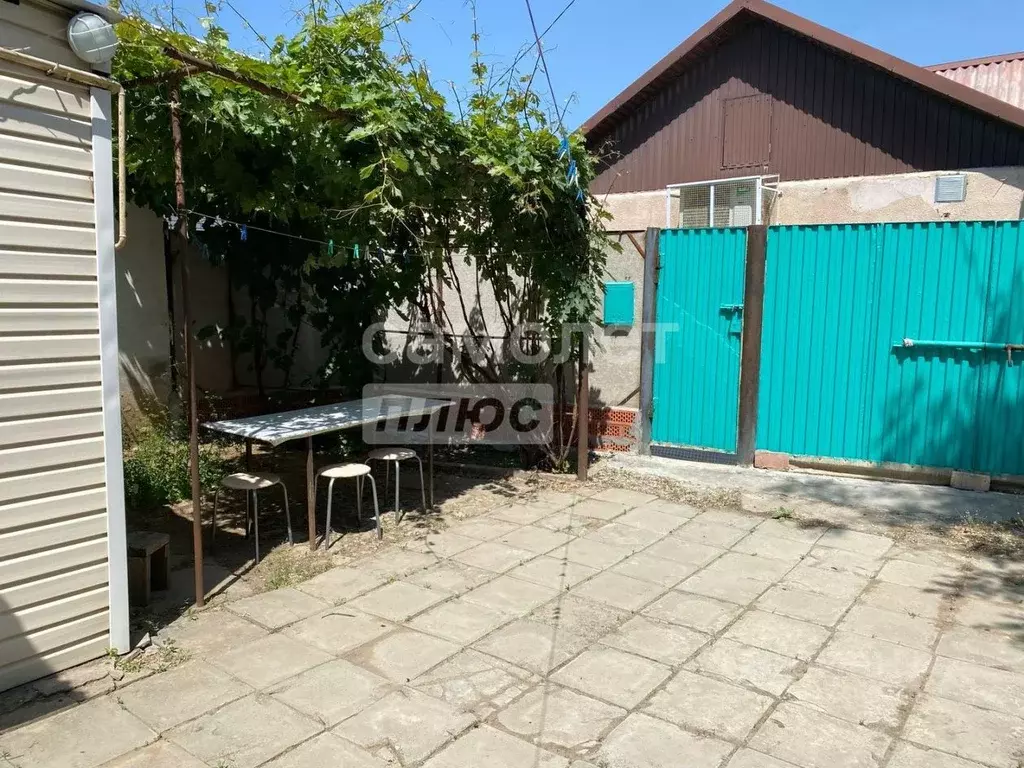 Дом в Калмыкия, Элиста ул. Имени П. Осипенко (48 м) - Фото 1