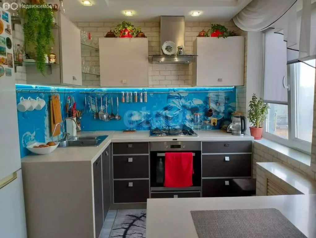 2-комнатная квартира: Курган, улица Криволапова, 67 (59.7 м) - Фото 0