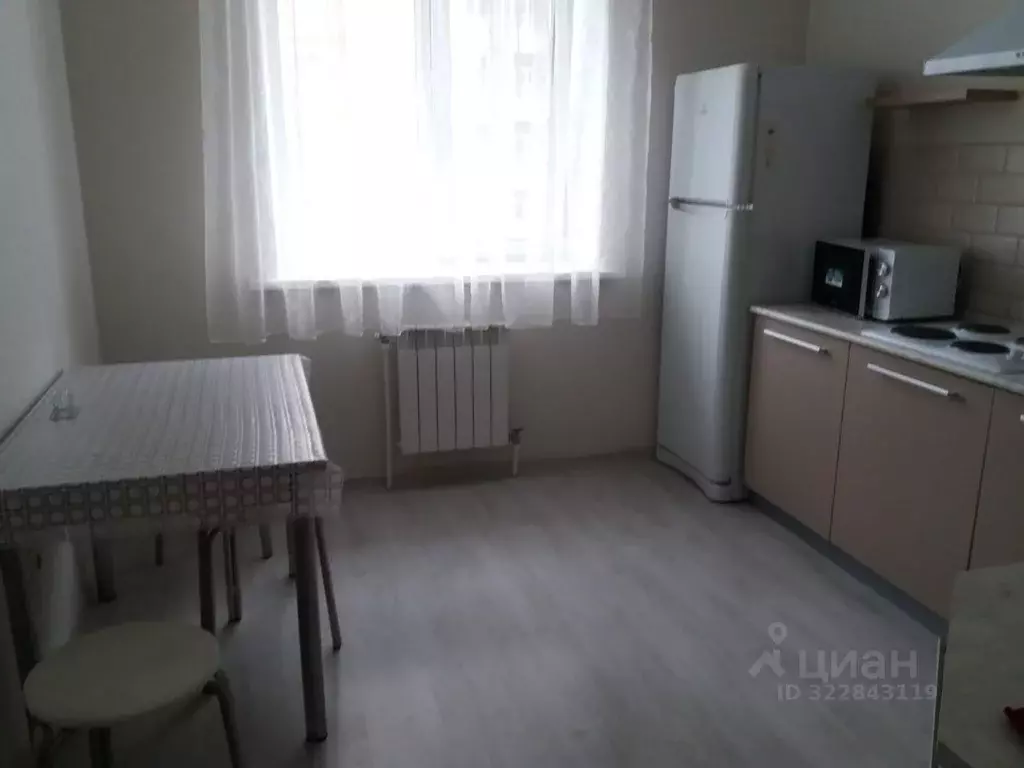 2-к кв. Брянская область, Брянск ул. Имени А.М. Рекункова, 6 (63.0 м) - Фото 0