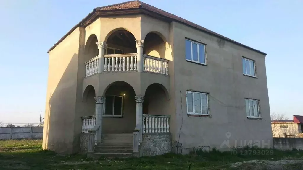 Дом в Кабардино-Балкария, Баксан ул. Мусова, 89 (245 м) - Фото 0