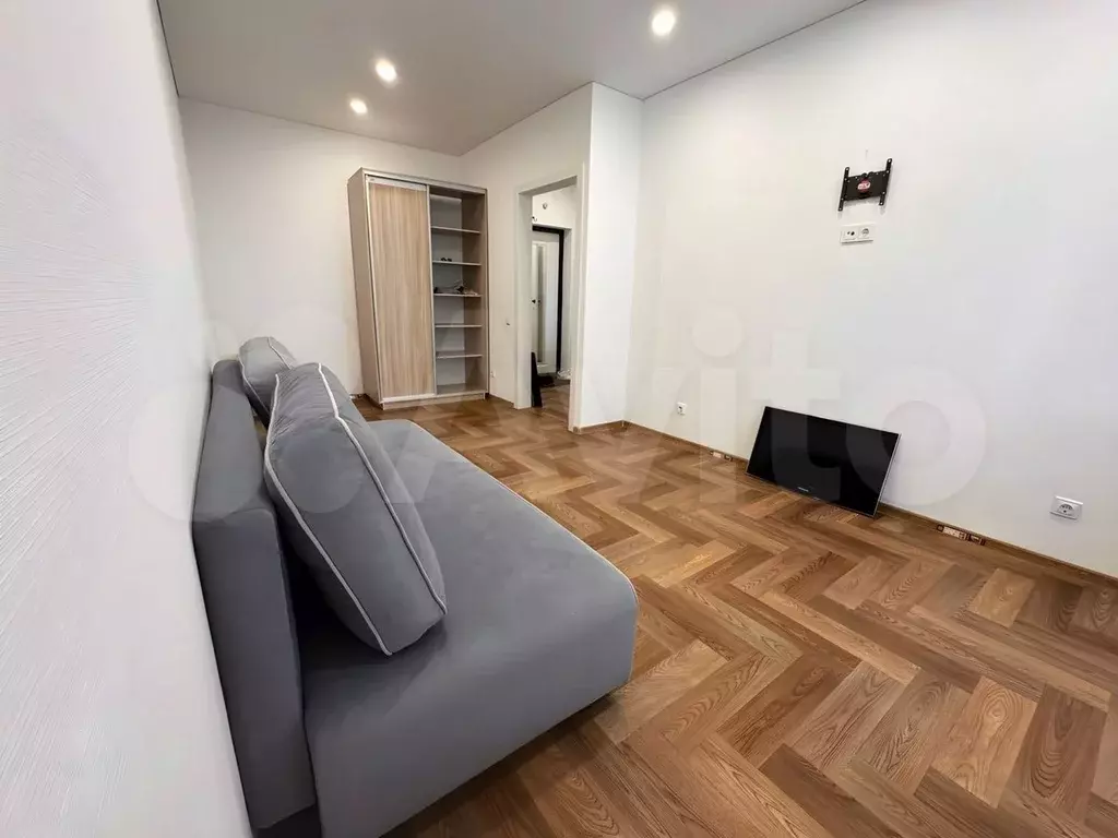 1-к. квартира, 35 м, 8/10 эт. - Фото 0