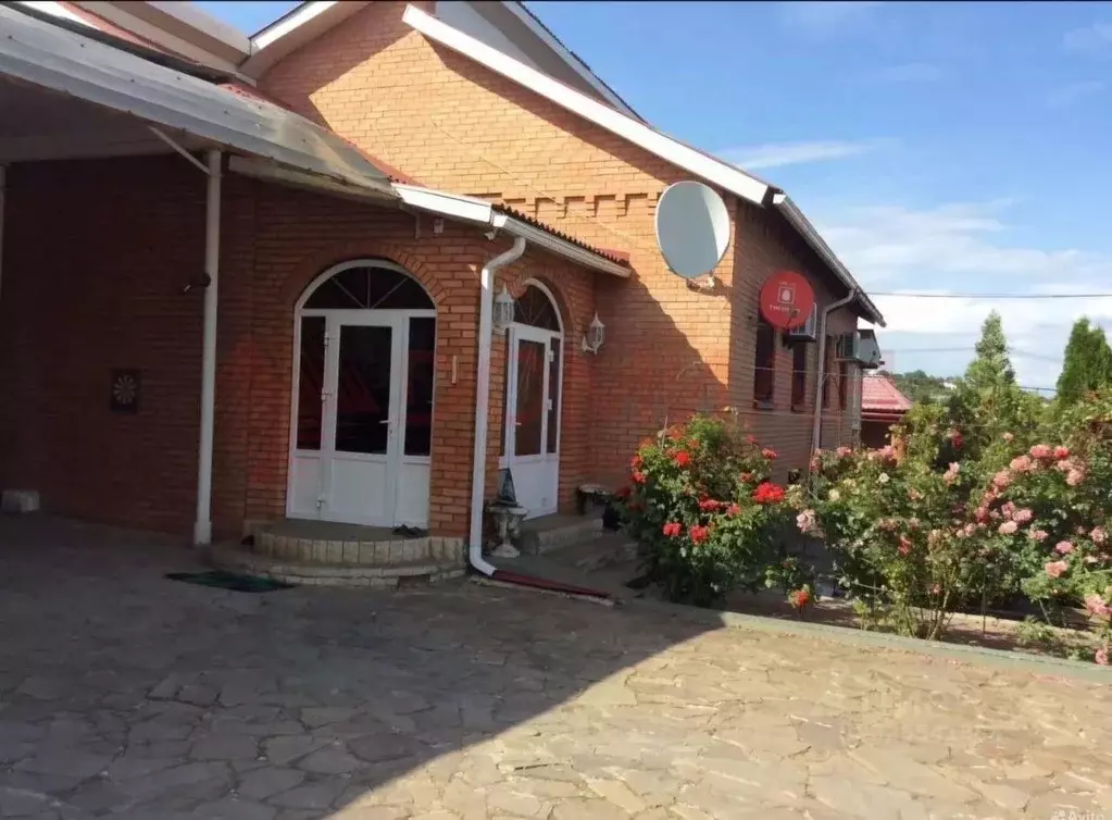 Дом в Ростовская область, Усть-Донецкий район, Раздорская ст-ца ... - Фото 1