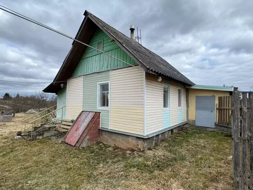 Дом в Псковская область, Печорский муниципальный округ, д. Костино  ... - Фото 1