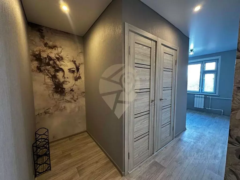 2-к кв. Белгородская область, Старый Оскол Интернациональный мкр, 42 ... - Фото 1