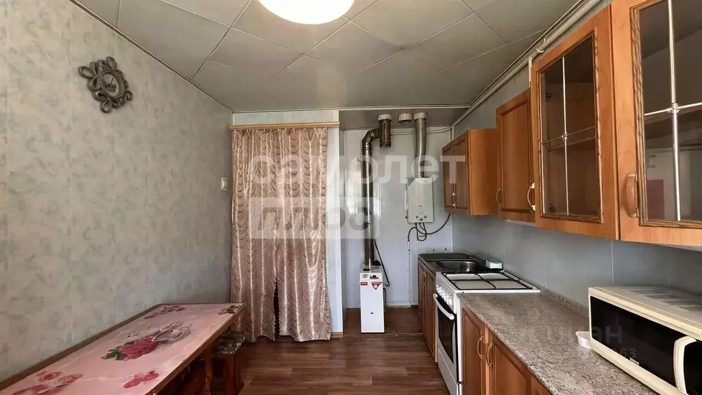 Дом в Курская область, Мантуровский сельсовет, с. Мантурово ул. 40 лет ... - Фото 2