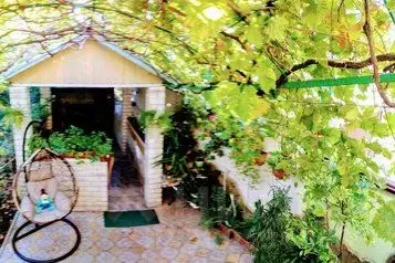 Дом в Крым, Ялта муниципальный округ, Гурзуф пгт ул. Коммунальная, 5 ... - Фото 1