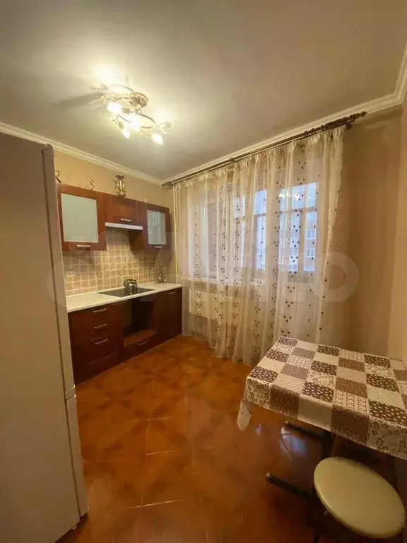 1-к. квартира, 42 м, 9/16 эт. - Фото 1
