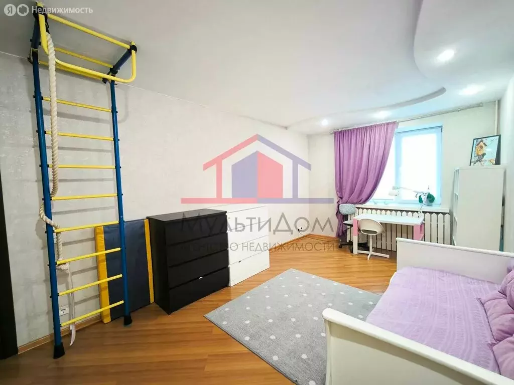3-комнатная квартира: Губкин, Севастопольская улица, 57А (92 м) - Фото 0