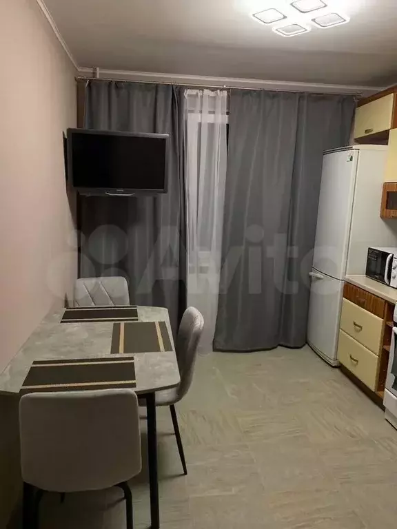 1-к. квартира, 40 м, 5/10 эт. - Фото 1