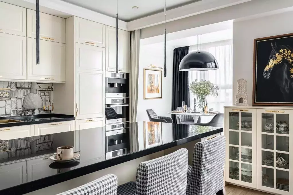 4-к кв. Иркутская область, Иркутск Байкальская ул., 346/13 (156.3 м) - Фото 0