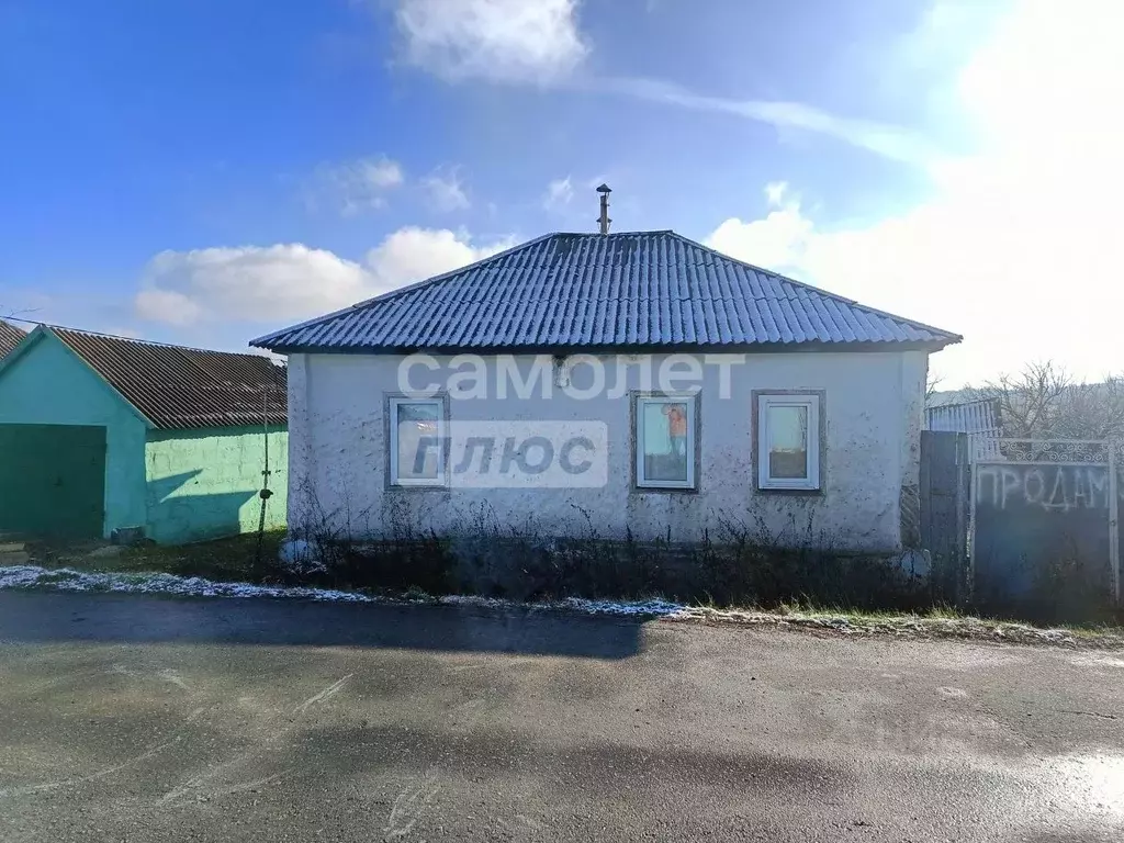 Дом в Белгородская область, Старооскольский городской округ, с. ... - Фото 2