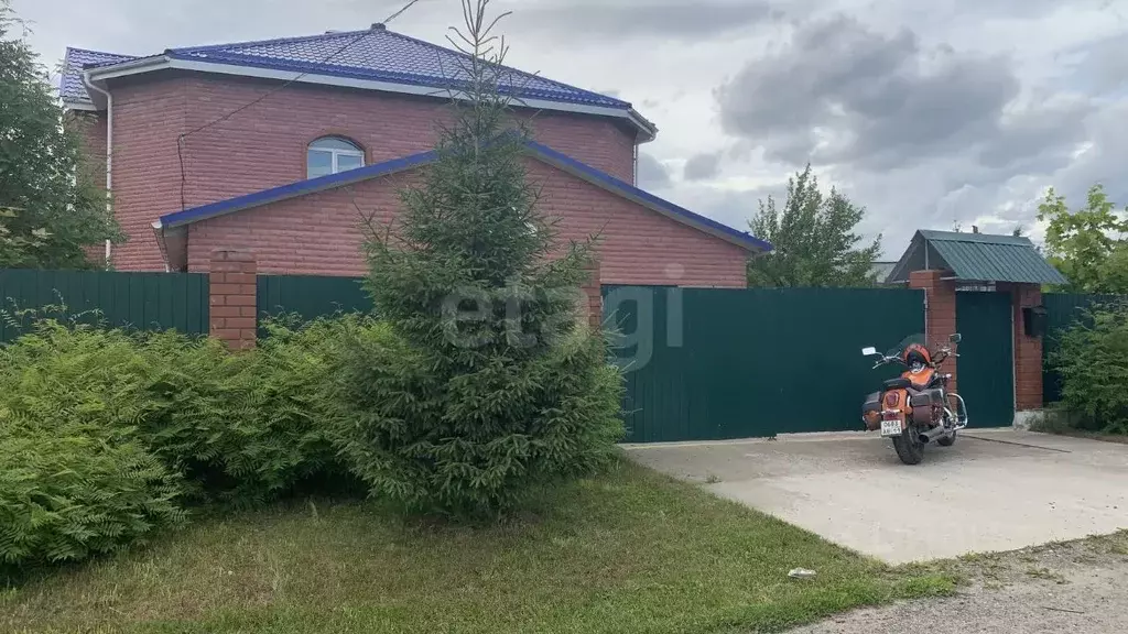 Дом в Коми, Сыктывкар Комсомольская ул., 44 (390 м) - Фото 1