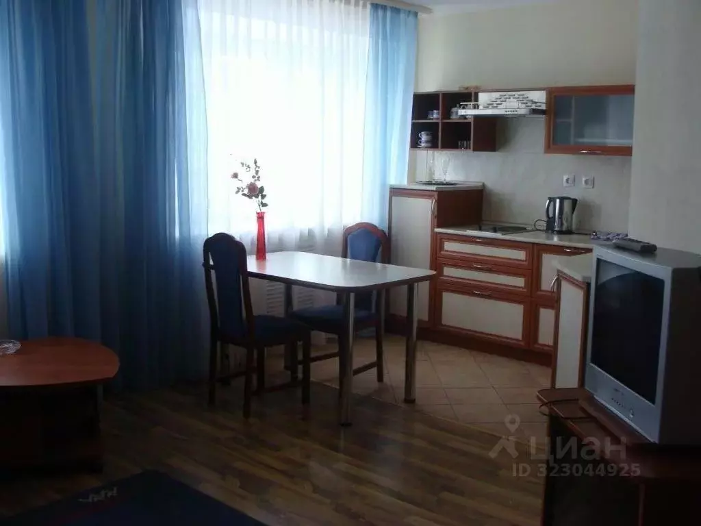 Комната Вологодская область, Череповец ул. Ломоносова, 19 (44.0 м) - Фото 1