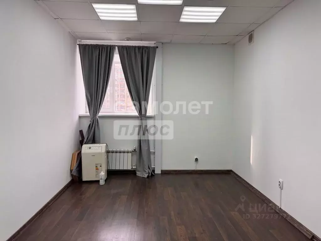 Офис в Татарстан, Казань Чистопольская ул., 9а (20 м) - Фото 1