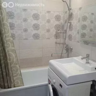 2-комнатная квартира: Ульяновск, улица Репина, 51 (57 м) - Фото 0