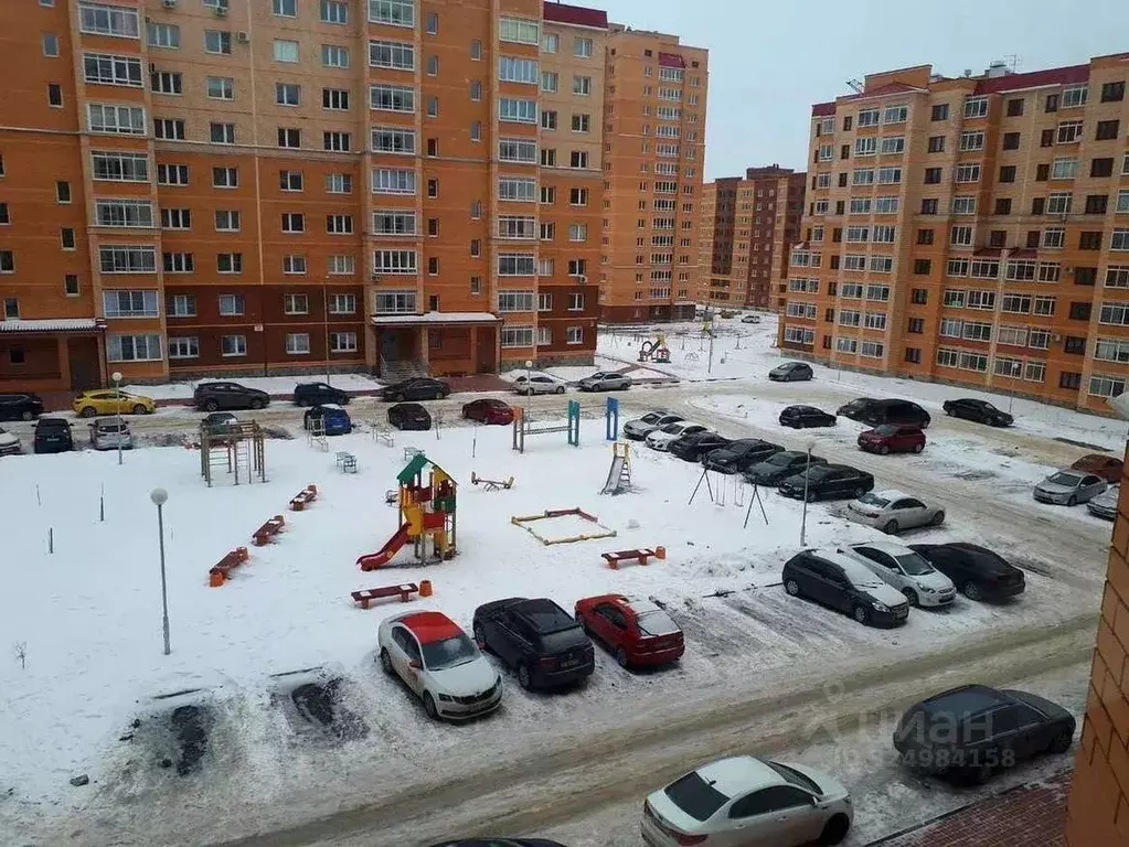 2-к кв. Белгородская область, Старый Оскол Степной мкр,  (60.0 м) - Фото 1