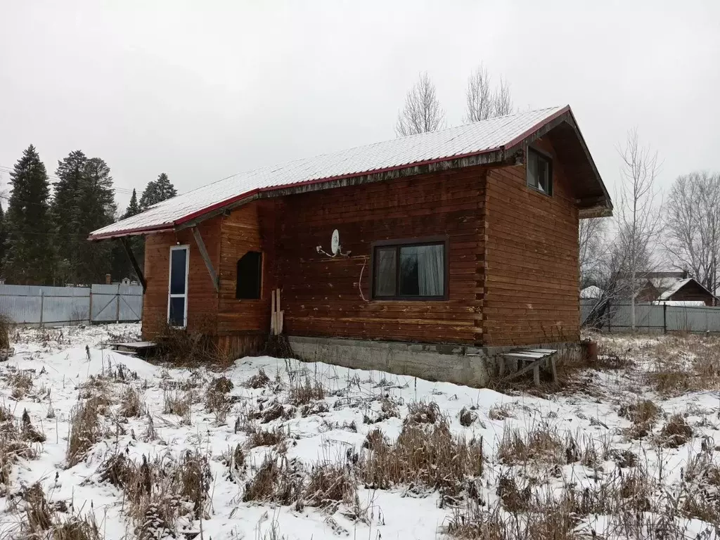 Дом в Пермский край, Краснокамский муниципальный округ, пос. Ласьва ... - Фото 1