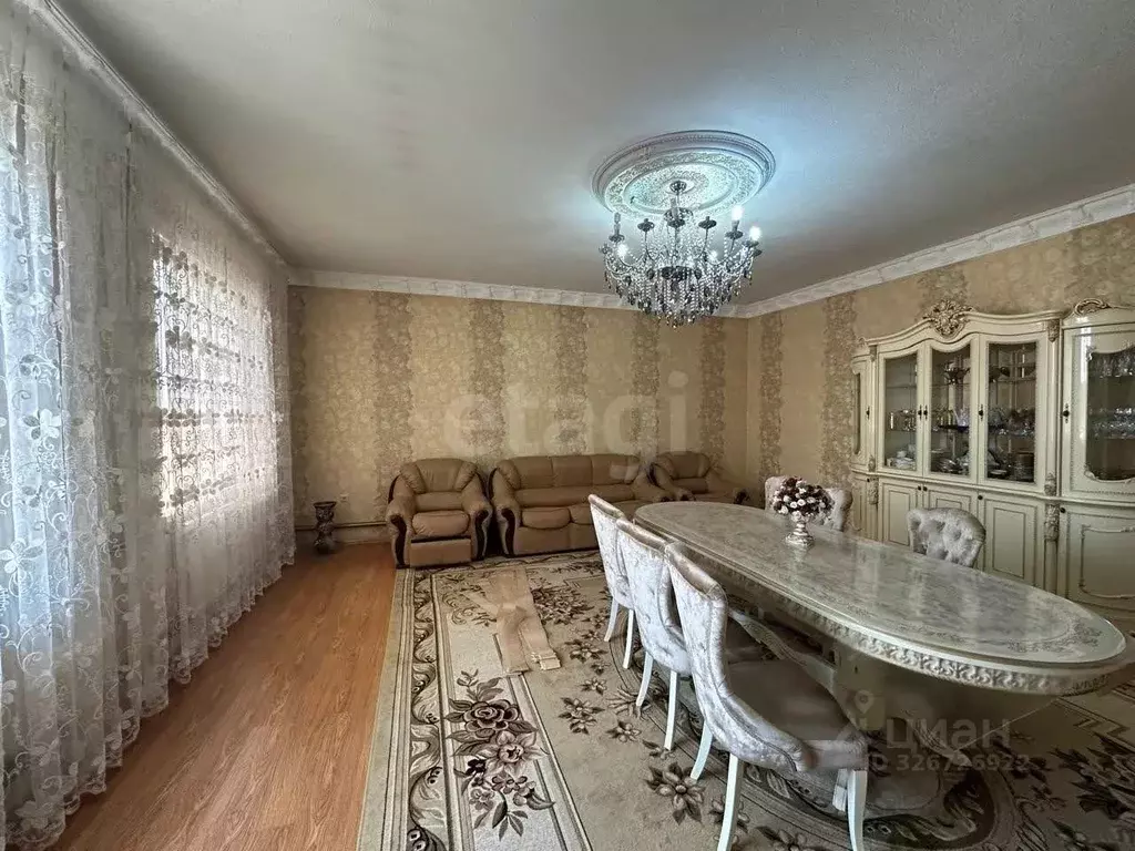 Дом в Ингушетия, Назрановский район, с. Экажево  (200 м) - Фото 1