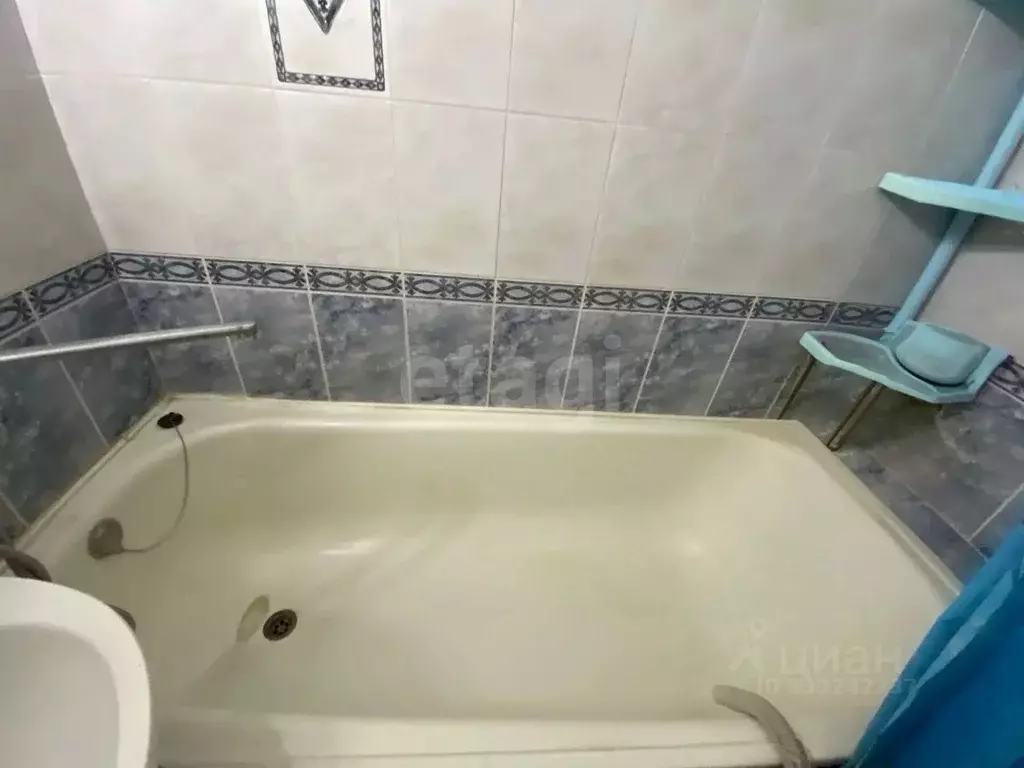 4-к кв. Белгородская область, Белгород ул. Губкина, 20 (75.1 м) - Фото 2